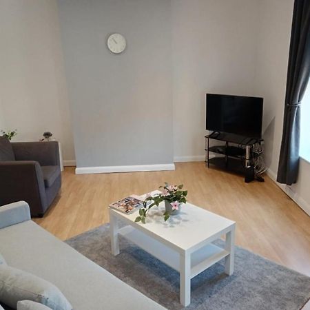 Welcome To This Flat Kettering Exteriör bild